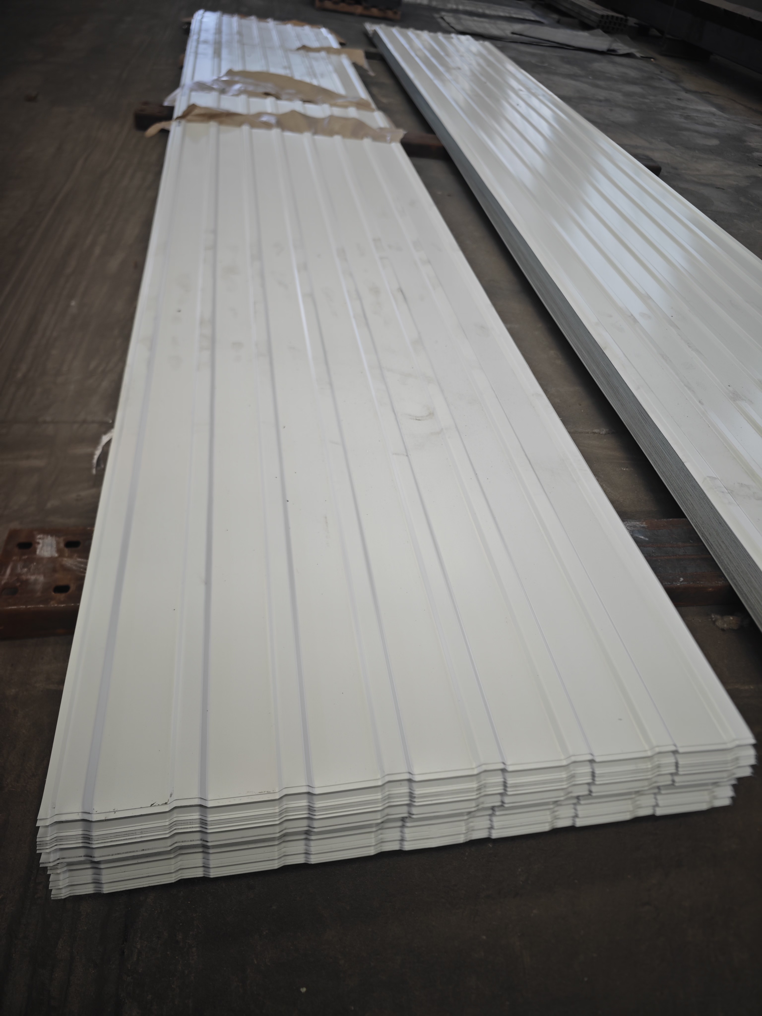 钢结构覆层 - 单面板